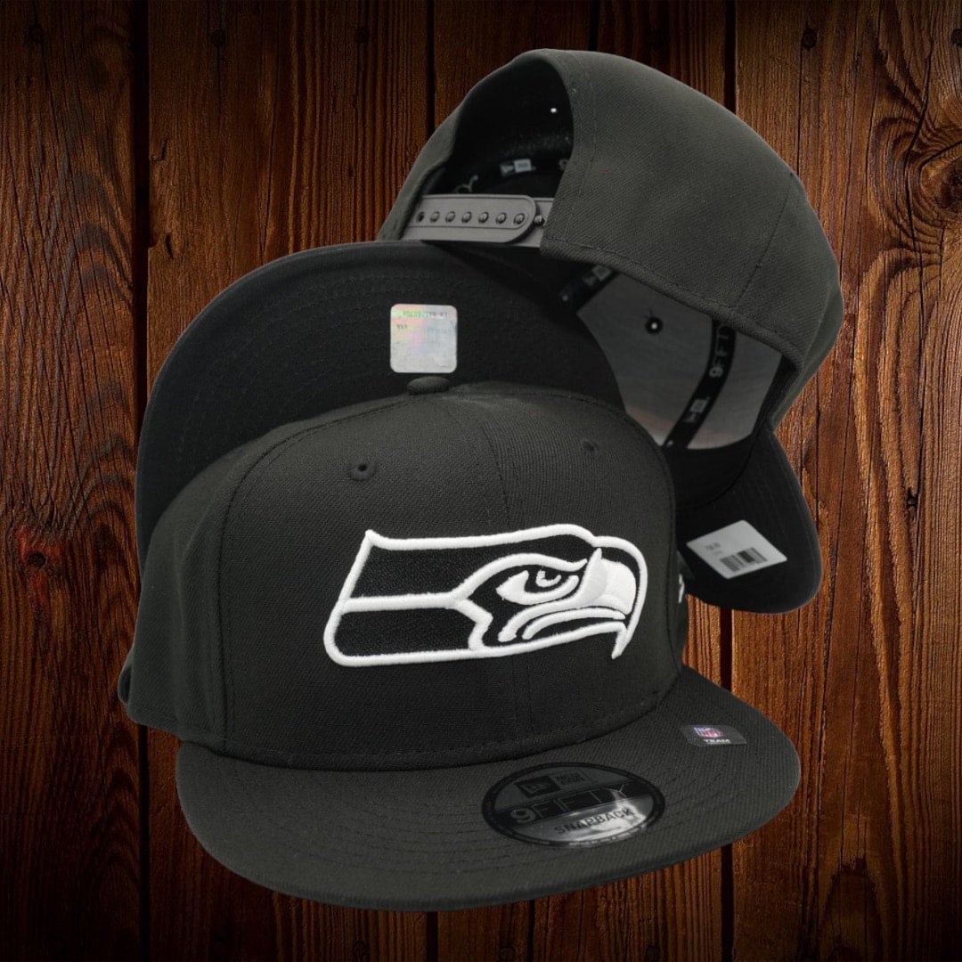 Seattle Seahawks New Era All Black On White 9FIFTY Adjustable