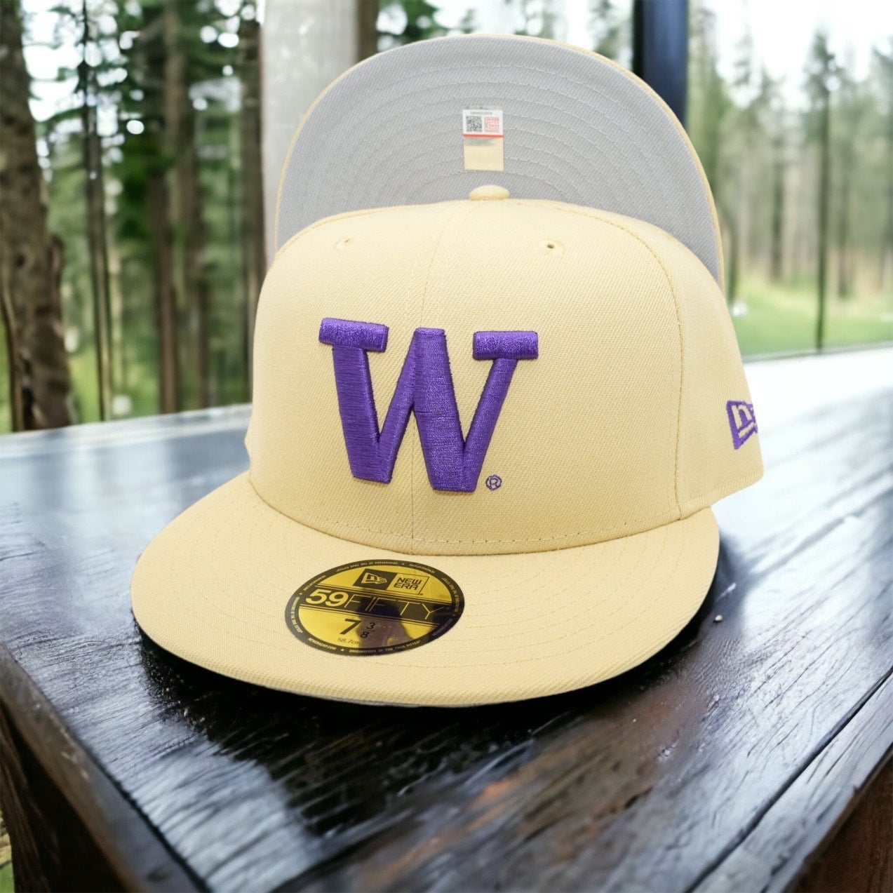 Washington Huskies New Era Purple W All Black And Gray Bottom 59FIFTY Fitted  Hat