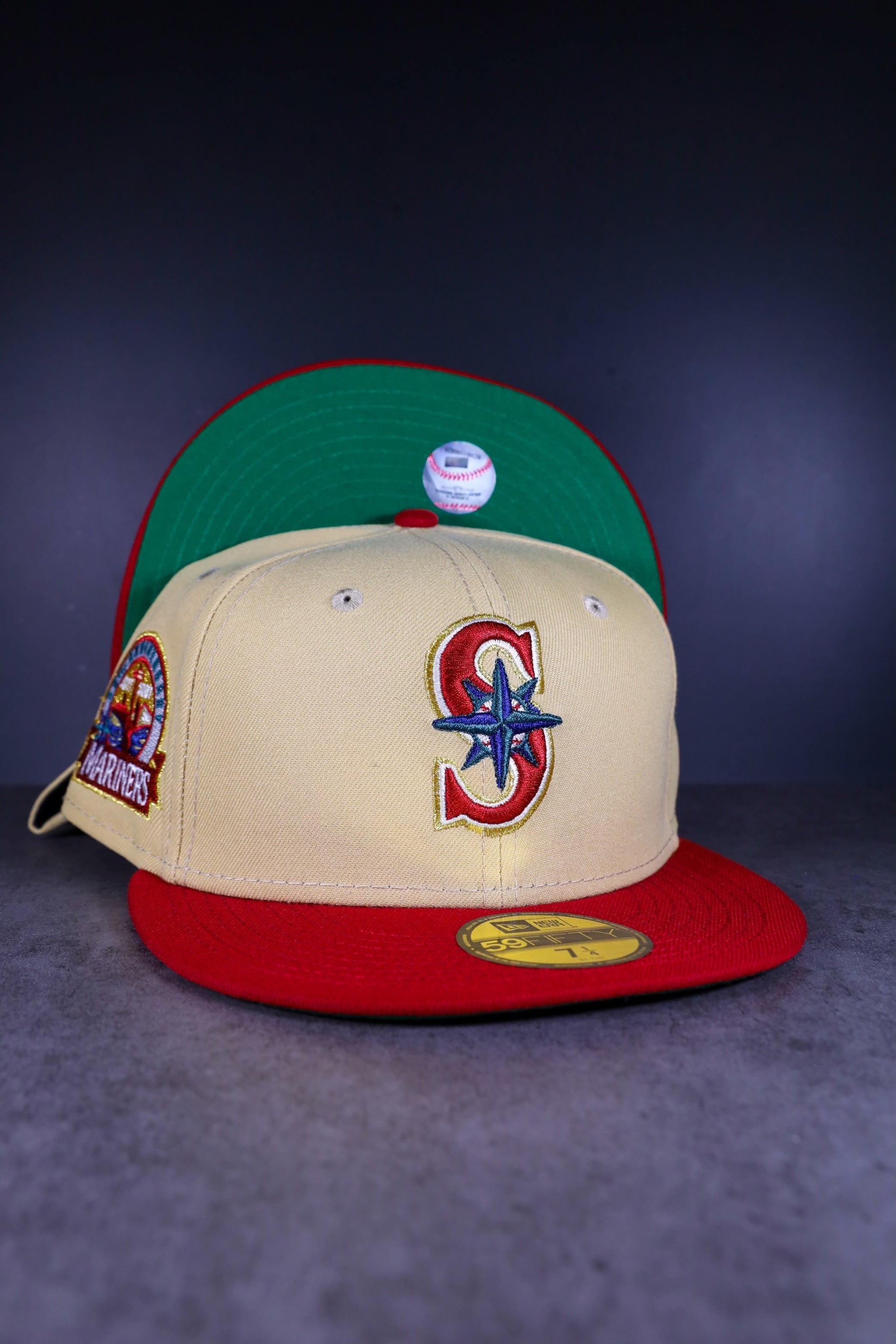 Seattle Mariners “The Chinatown” New Era Vegas Gold/H Red Bill and